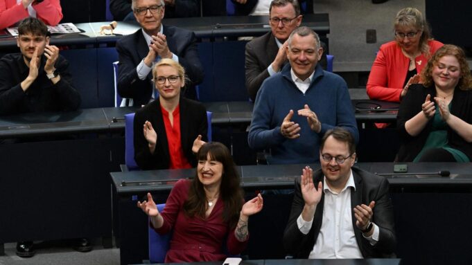 Verhältnisvon Union und LinkSpartei: Es Wird Koppizierert

