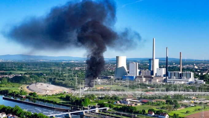 WARNUNG WEGENGROZDBRAND IN Großkrotzenburg ➤ Hessen Am Morgen: Die nachricht im Ticker | Hessenschau.de

