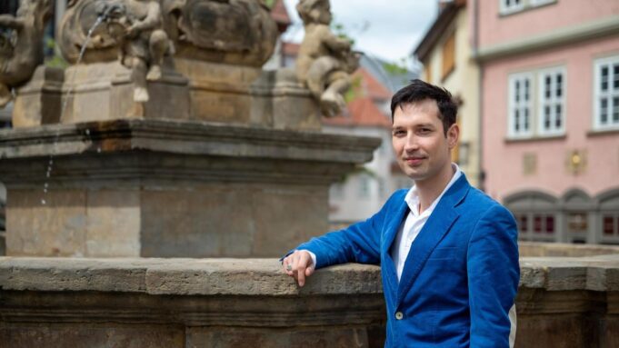 WOINGOTHALÖWENTANZEN UNDEINHERNERFLFERFLUSTERN

