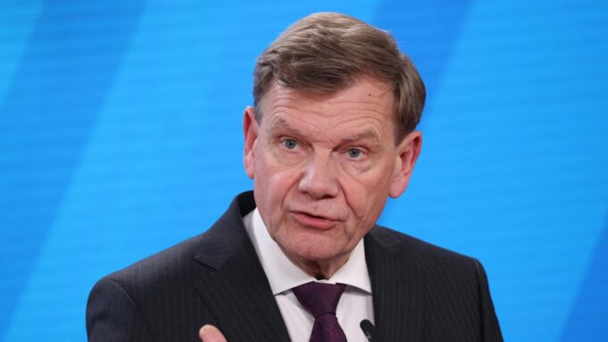 Wadephul Verurteil Putin - 
