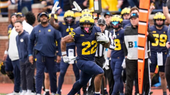 Watch Breakthrough Stars: Der nächste Haushälterin-Name des College Football im Jahr 2025, Nicht-QB-Ausgabe, Ausgabe

