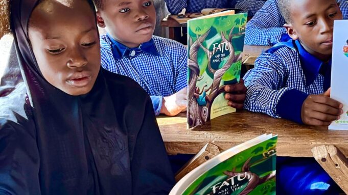 Wie Nortorfer Kinderbuch Klimawissens Worte in Sierra Leone

