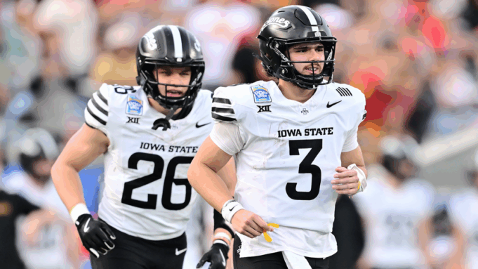 Zwei Big 12 -Teams in den Playoffs des College -Football -Footballs 2025? QB -Tiefe, klarer Weg, um an anderer Stelle mehrere Gebote zu befragen

