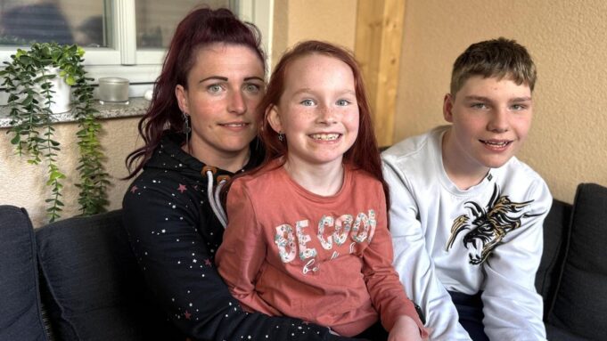 Zwei Ihrer Kinder Sind Todkrank

