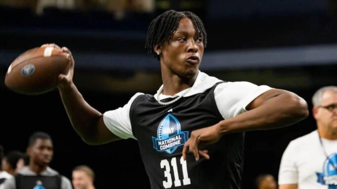 2025 Elite 11 Finals gibt Einblicke in die Zukunft des College -Fußballs: Namen, Trends zu wissen, bevor die Veranstaltung beginnt

