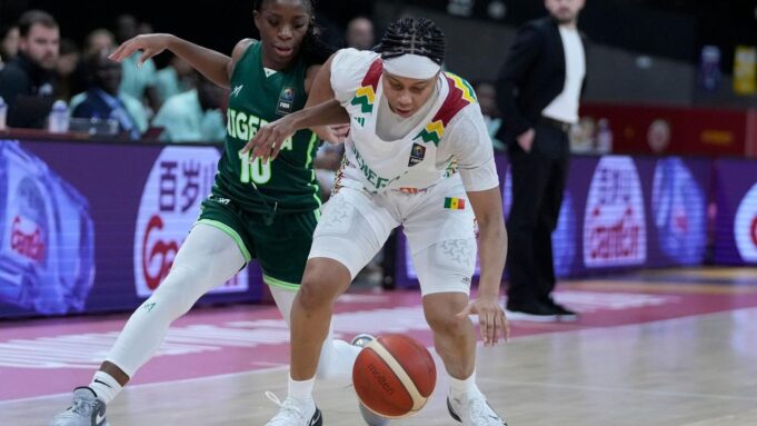 Basketball -Rennfahrer aus Senegaldürfennicht Einreis

