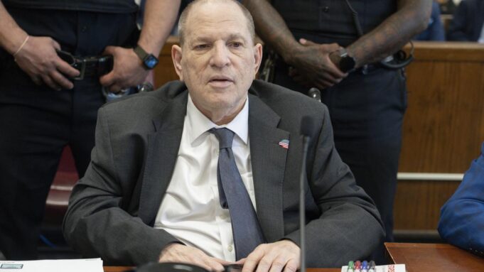 Beorgorstehende Urteil in Zweiitem Weinstein-Prozess

