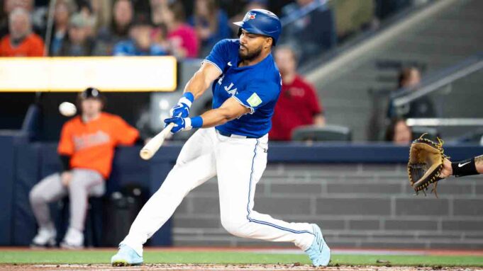 Blue Jays 'Santander injiziert PRP auf seine Schulter, Rehabilitation drückt zurück

