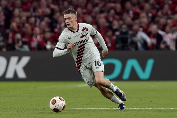 Briefing am Samstag: Liverpool stimmt der Club -Rekordvereinbarung zu

