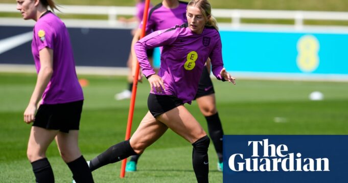 Chloe Kelly konzentriert sich weiterhin auf die Löwin, obwohl sie über Arsenals zielgerichtete dauerhafte Bewegung sprach | England Frauenfußballmannschaft

