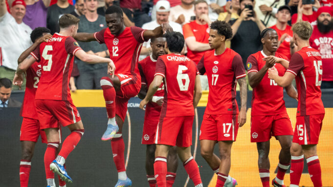 Da Kanadas Honduras im Golden Cup gegen Honduras kämpfen können, stärken junge Menschen

