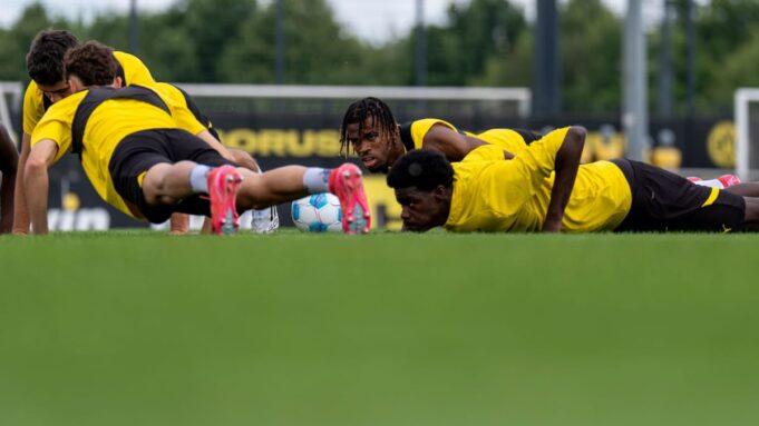 Der Bvb stehr in der Vorbereitung zu Klub-wm ein

