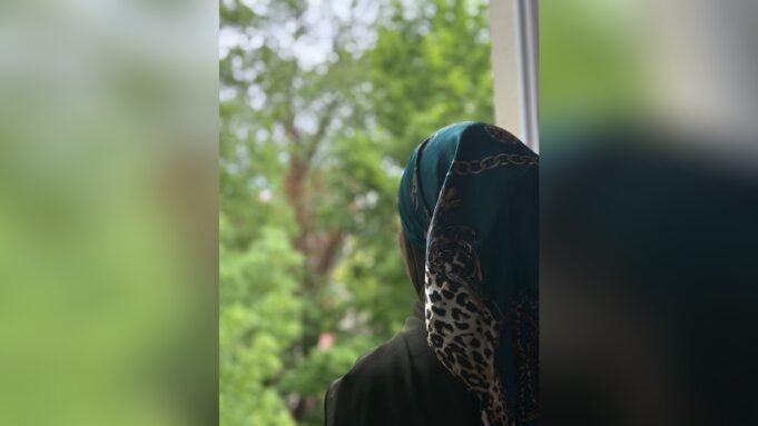 Du Darfst Nick Schreien: Ein -Jung -Somalierin von Thürringen Bricht Ihr Schweigen

