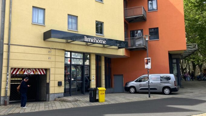 Erste Beseuter im Hotel Am Holzmarkt


