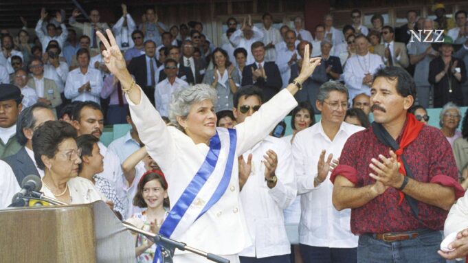 Ex-Präidentin und Friedensstifterin von Nicaragua

