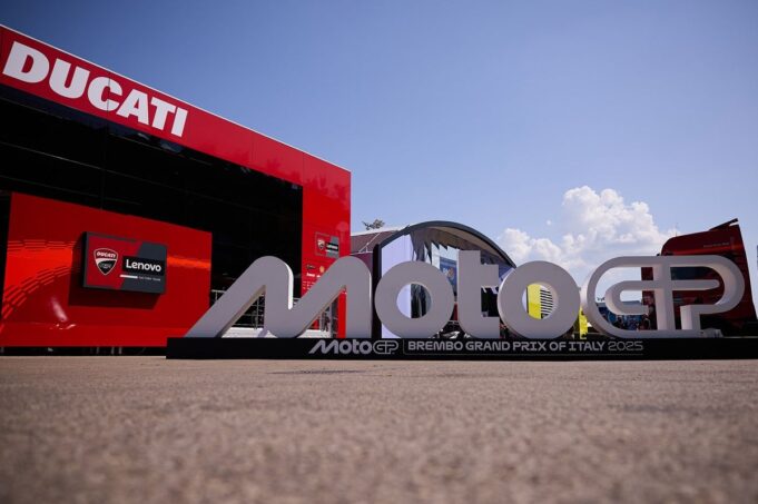 Freie Medien im Hinblick auf das von MotoGP erhaltene 