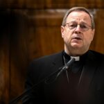 Fronleiichnam: Limburger Bischofbätwarnt vor Bedeutungsverlust der Kirche | Hessenschau.de