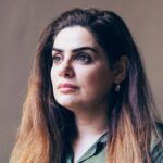 Genève, Bahishta Nohtani gründete verlockende La Voix des Afghanesréduitesau Stille etàl '