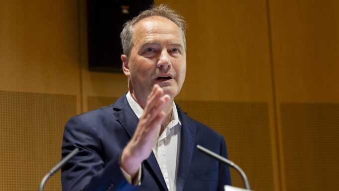 Gilles Rufenacht, Directeurgénéral del'aéroport de Genèveva Quitter Ses Fonctions

