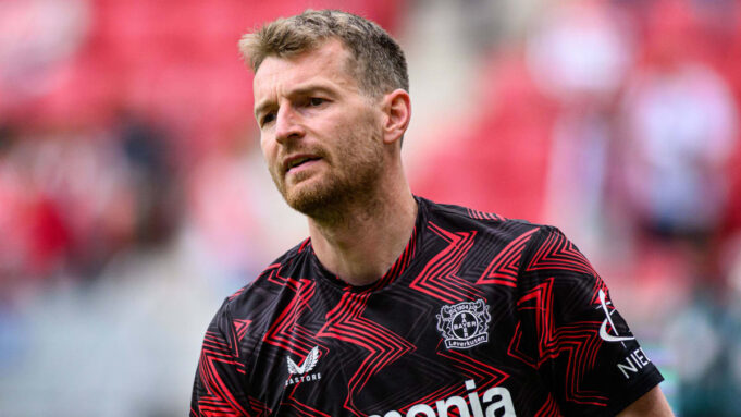 HRADECKY MACHT SICH GEDANKENUBERBAYER-ZUKUNFT

