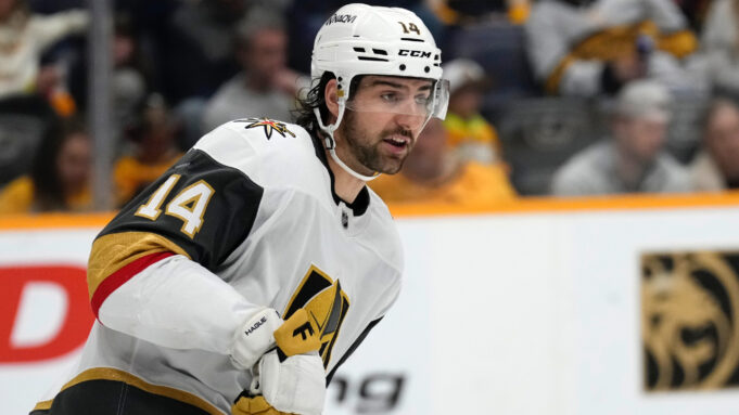 Haag signiert Erweiterung mit Raubtieren, nachdem sich die Golden Knights verhandelt haben

