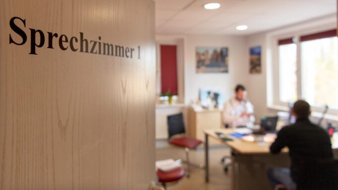 Hunderte Hausarzt-Stellen in Hessen Nicht Besetzt | Hessenschau.de

