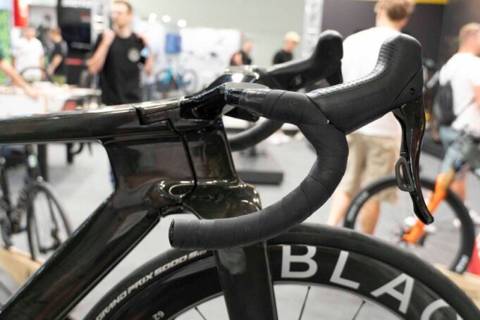 Ist Faktor von Faktor Outdoor Outdoor Outdoor Aviation Bike UCI legal? Ja, hauptsächlich

