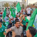Jagdszenen und Ein Ein Brennender Bus: Derby in Tripolis Eskalertert