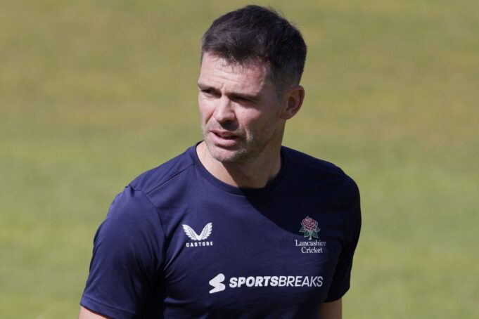 James Anderson ist Lancashire -Star und kehrt nach 11 Jahren zum T20 -Cricket zurück

