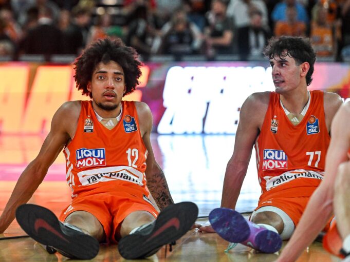 basketball-world