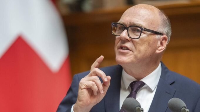 Le Parlement Choisit de ne pas saler l'Ed du du dul'armée

