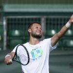 Le Suisse Leandro Riedi Pourrait Feffronter Le favori Carlos Alcaraz Audeuxième Tour Wimbledon