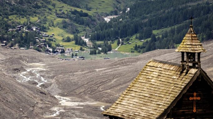 Le conseilfé déralveutdé bloquerune avide d'ured ure d'500 Millionen de Francs gündet Blatten

