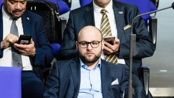 Markus frohnmaier ist NeueraUsspolitisCherspecher der AFD

