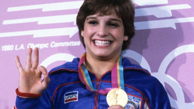 Mary Lou Retton verurteilte eine Geldstrafe von 100 US

