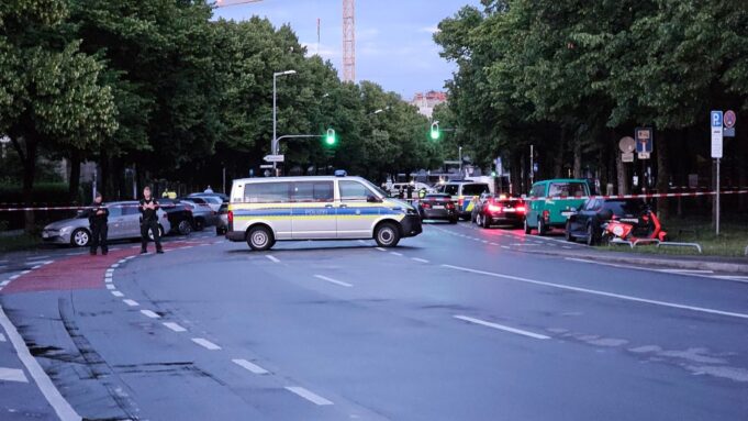 Messerangriff von München - Polizierschiß Angreferin

