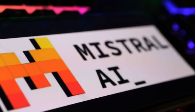 Mistral Startet Eigenes Inferenzmodell

