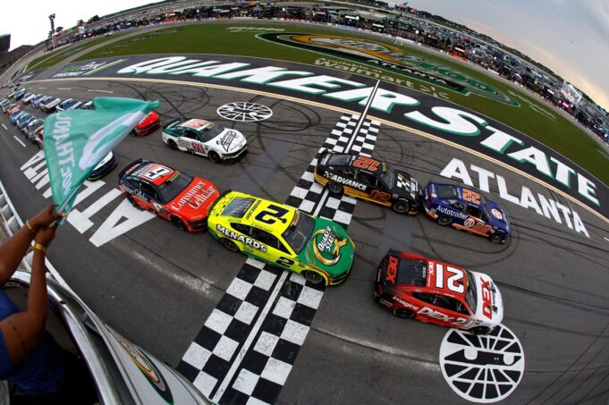 NASCAR CUP -Spiel in Atlanta wegen Regen

