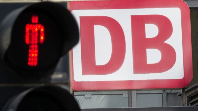 Nachsfürfamilienreservierung - Verband Will Festelaubür -Familie

