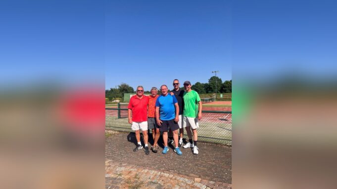 Oberheldungens Tennisspieler Beweisen Ethik, Verriered Dennoch

