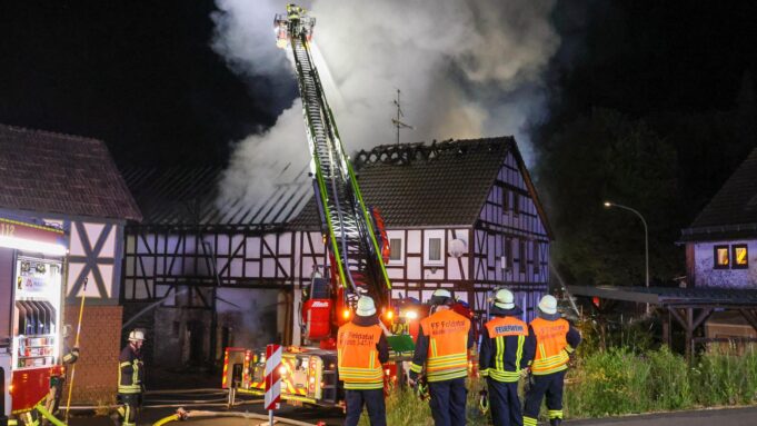 RAUCHWOLKEUBERWIESBADEN - Müllhuferauf Deponie -Auswahl in der Marke ➤ Hessen Am Morgen: Die nachrichten im Ticker | Hessenschau.de

