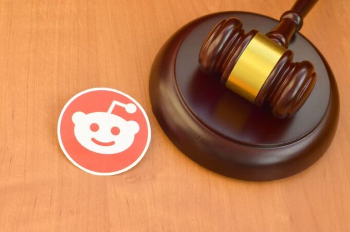 Reddit Verklagt anthropomorpher WEGEN-PAGE-NUTZUNG KI KI

