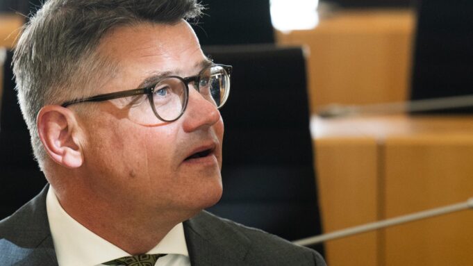 Rhein Zu Bund-Länder-Einigungrüber InvestitionSpaket: 