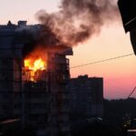 Russlandlichziehtkiew MIT DROHRENNANGRIFFEN - Effsionenzuhören
