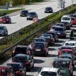 SCHÜLER KOLLABINENIM UREIBUS BEI STAU AUF A3 | Hessenschau.de