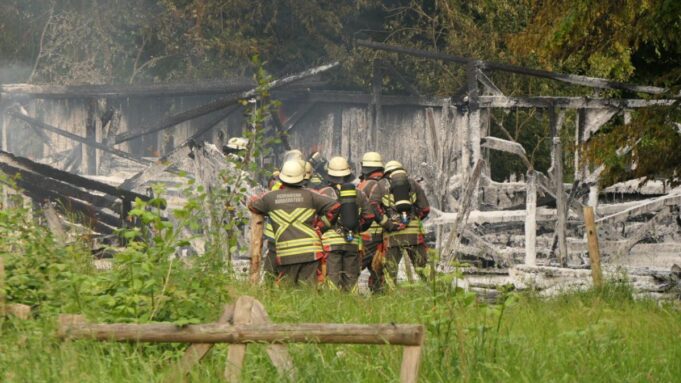 Schumen Neben Kita im Vollbrand

