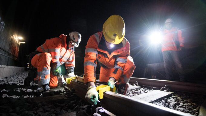 Sommerferien-Baustelle: S-Bahn-Tunnel Zwische Frankfurt und Offenbach Wird Gesperrt | Hessenschau.de


