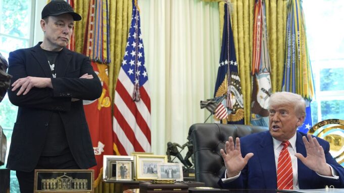 Streit Zwischen Donald Trump und Elon Musk Eskalertert

