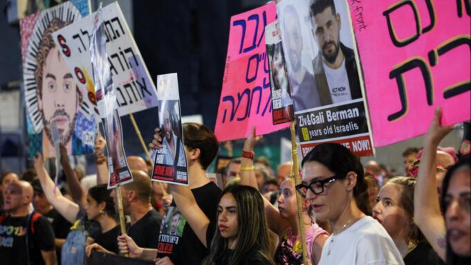Tausende Expriveeren in Israel Fürfreilassung der Geiseln

