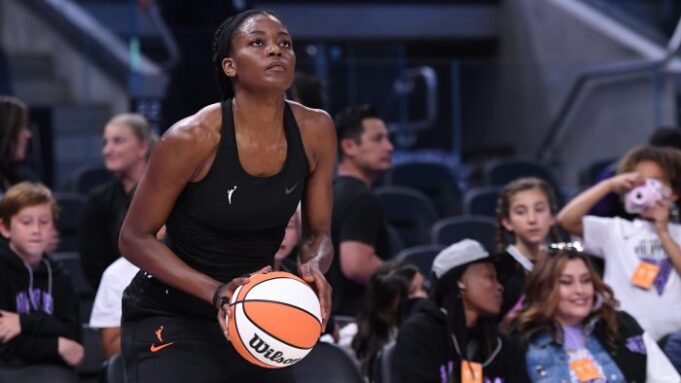 Temi Fagbenle von Jinzhou Martial God liebt Basketball - aber Schauspiel ist ihr Traum - Landschaft

